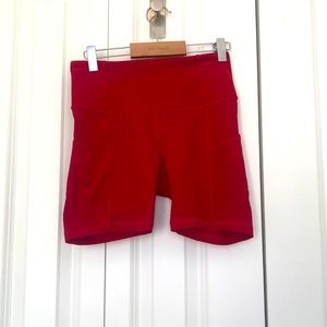 Lululemon Align 6” Short bright red size 4